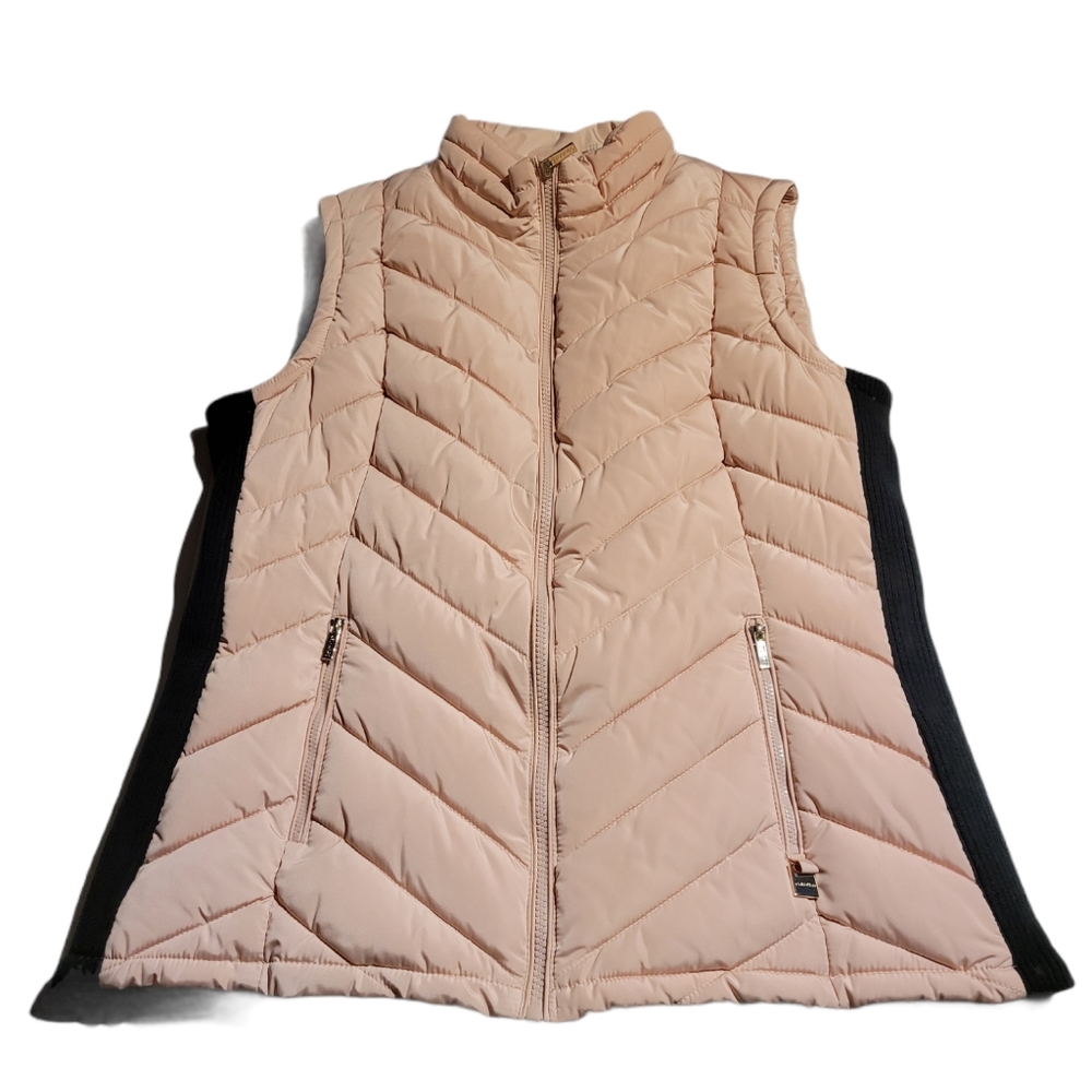 NWT Calvin Klein Blush Puff Sleeveless Zip Up  Pockets, Black Sides Winter Vest